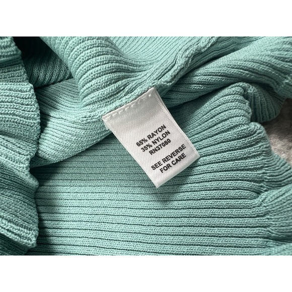 Cato Top Womens Large Green‎ Long Sleeve V-Neck Rayon Blend Ruffles - Picture 11 of 13